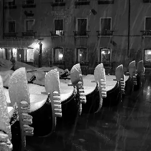 https://campo-de-la-guerra-apartment.hotelinveneto.com